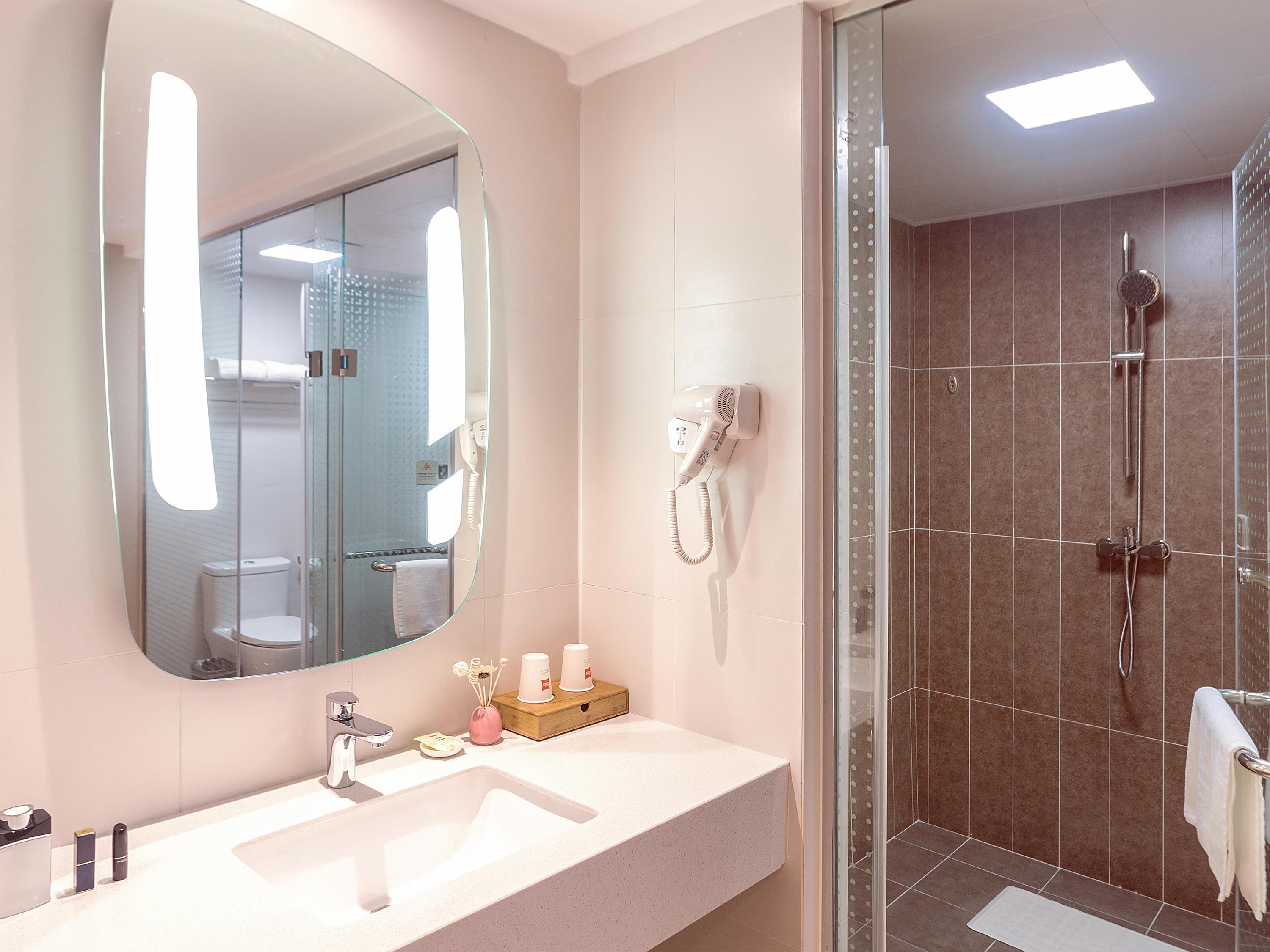 Ibis Zhengzhou Longhai Road Zewnętrze zdjęcie